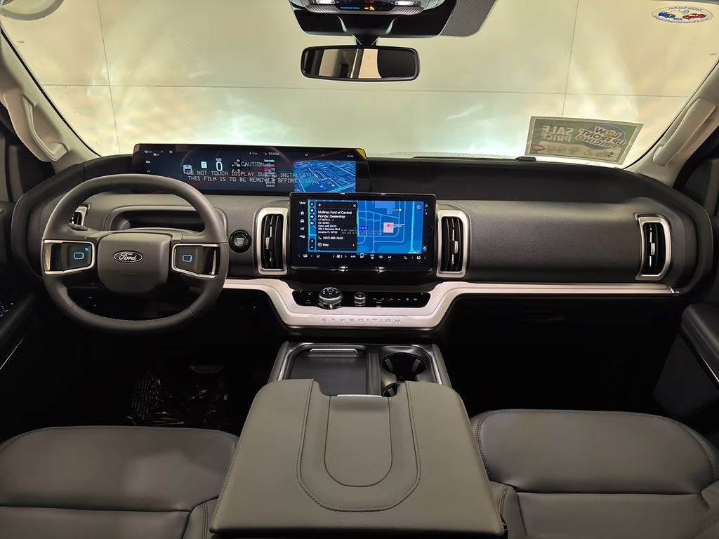 2026 Glacier Gray Metallic Tri-Coat Ford Expedition Active RWD SUV