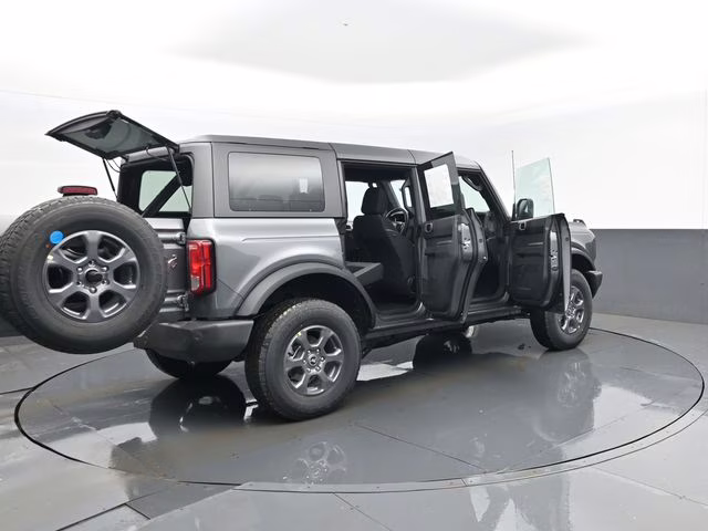 2026 Gray Metallic Ford Bronco Big Bend 4X4 SUV