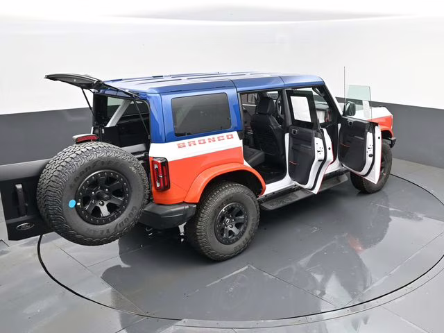 2026 Oxford White Ford Bronco Stroppe Edition 4X4 SUV