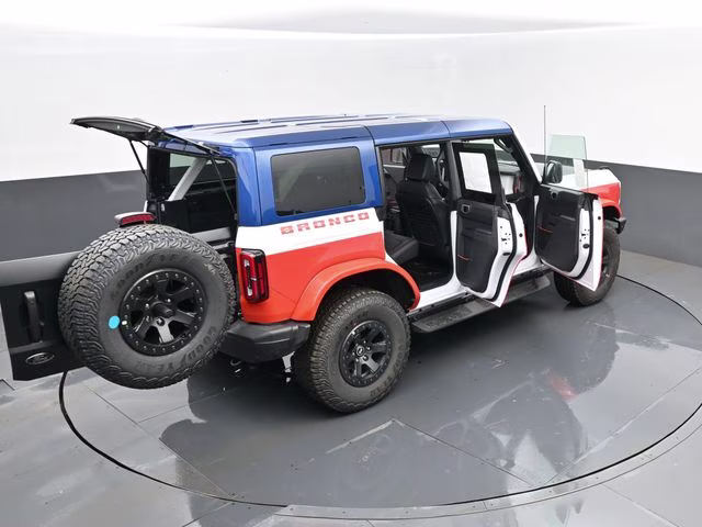 2026 Oxford White Ford Bronco Stroppe Edition 4X4 SUV