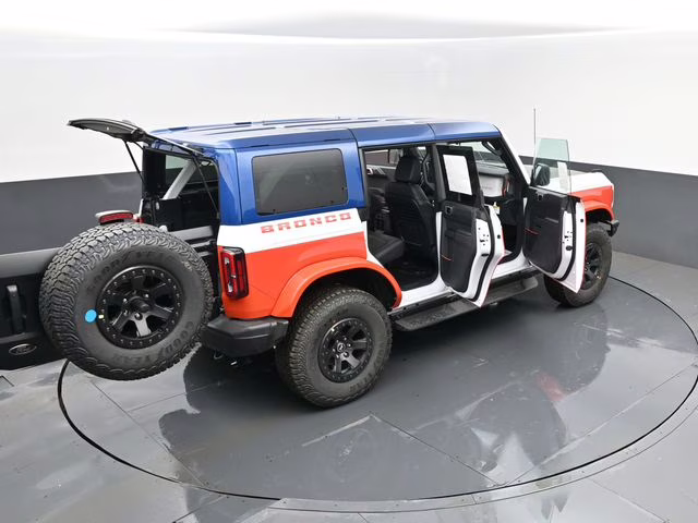 2026 Oxford White Ford Bronco Stroppe Edition 4X4 SUV