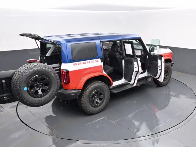 2026 Oxford White Ford Bronco Stroppe Edition 4X4 SUV