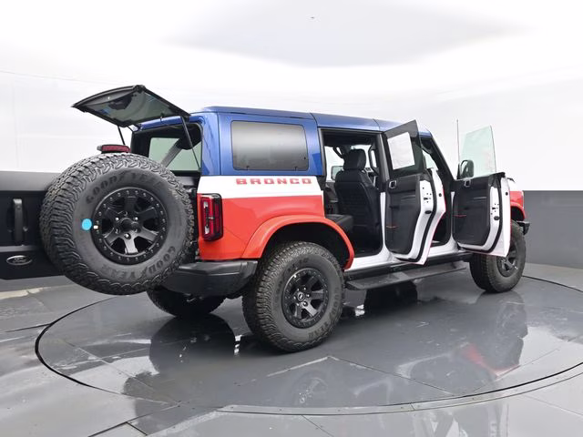 2026 Oxford White Ford Bronco Stroppe Edition 4X4 SUV