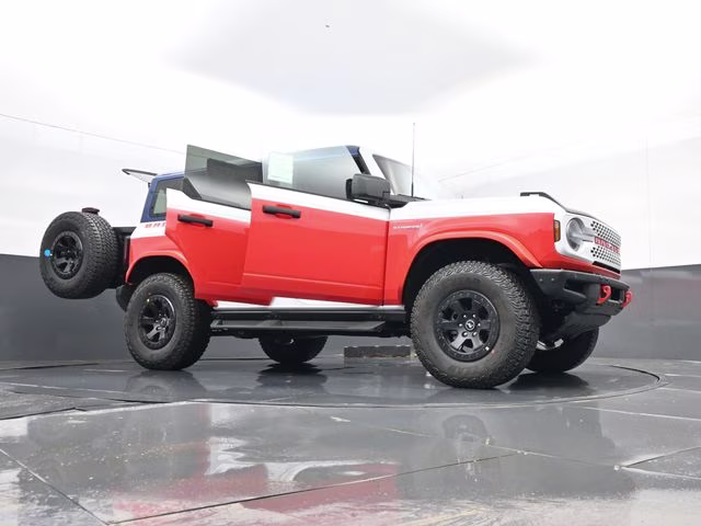 2026 Oxford White Ford Bronco Stroppe Edition 4X4 SUV