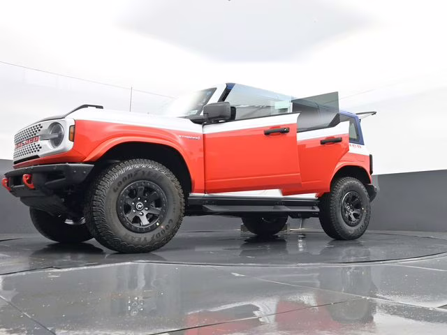 2026 Oxford White Ford Bronco Stroppe Edition 4X4 SUV