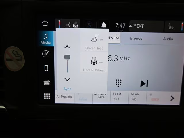 2022 Bright White Clearcoat Chrysler Voyager LX FWD Van