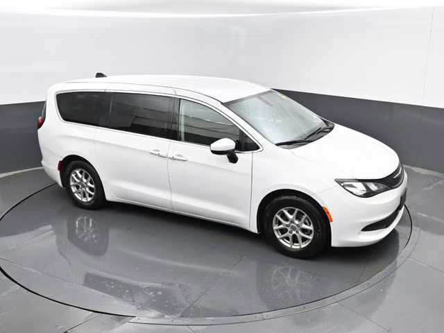 2022 Bright White Clearcoat Chrysler Voyager LX FWD Van