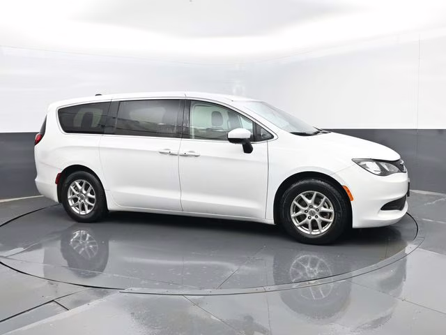 2022 Bright White Clearcoat Chrysler Voyager LX FWD Van