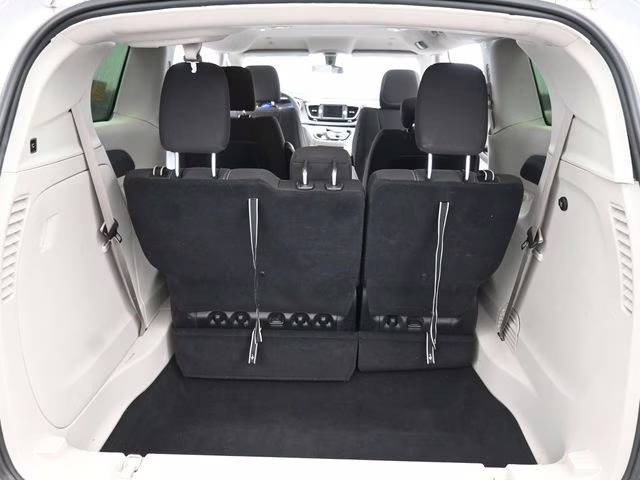 2022 Bright White Clearcoat Chrysler Voyager LX FWD Van