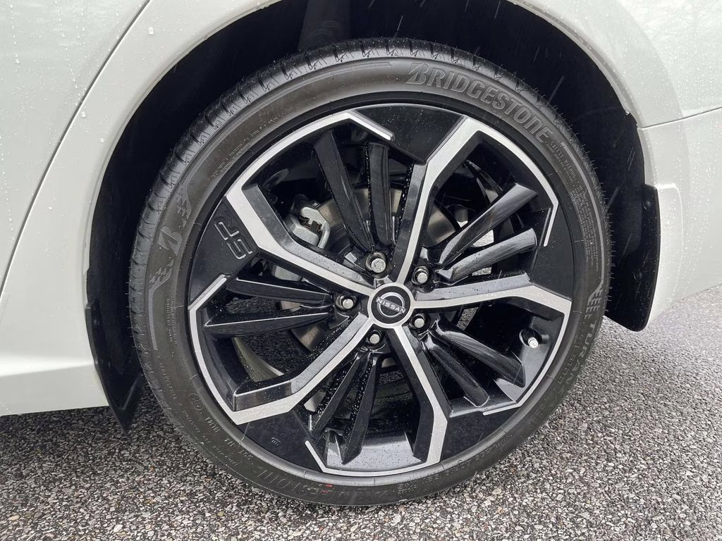 2026 Pearl White Tricoat Nissan Altima 2.5 SR FWD Sedan