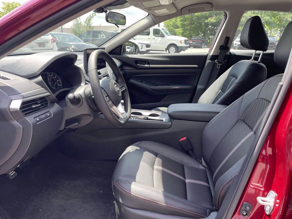 2026 Scarlet Ember Tintcoat Nissan Altima 2.5 SR FWD Sedan