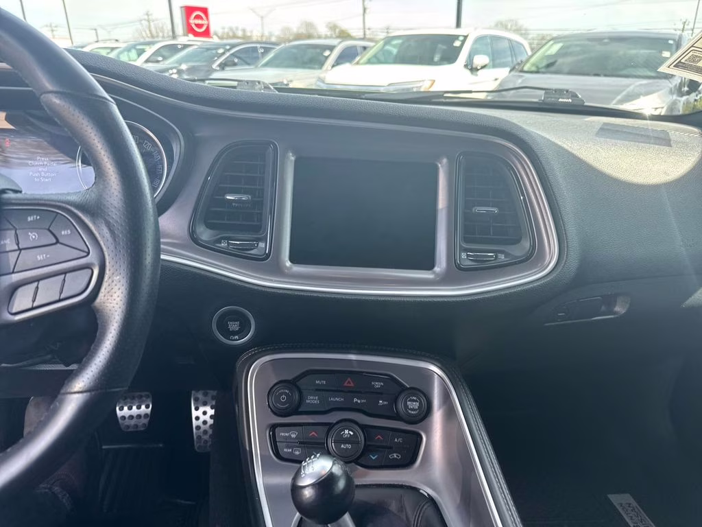 2022 Dodge Challenger R/T - Photo 13