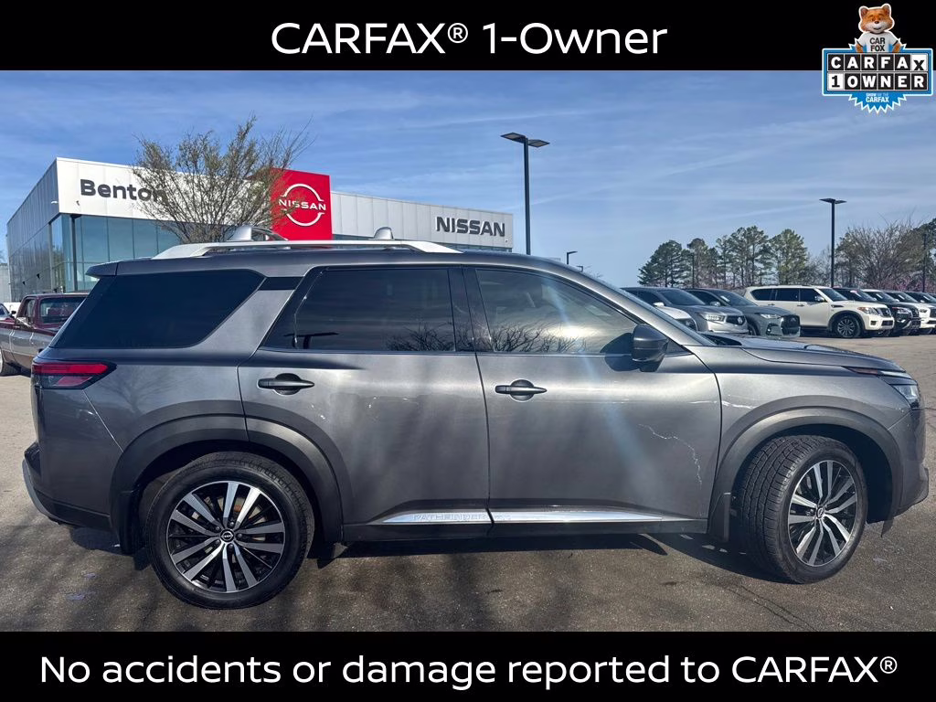 2024 Gun Metallic Nissan Pathfinder Platinum 4X4 SUV