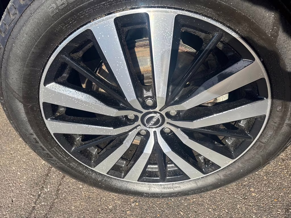 2024 Gun Metallic Nissan Pathfinder Platinum 4X4 SUV