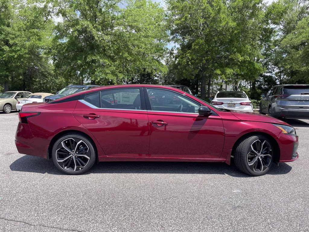 2026 Scarlet Ember Tintcoat Nissan Altima 2.5 SR FWD Sedan