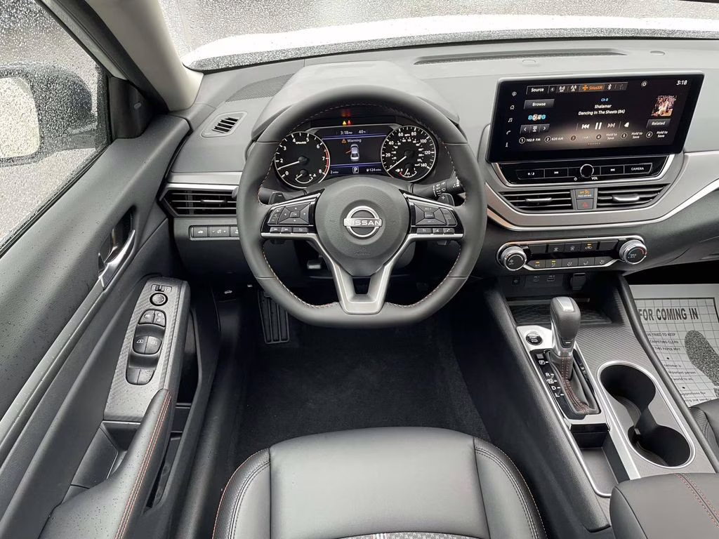 2026 Pearl White Tricoat Nissan Altima 2.5 SR FWD Sedan