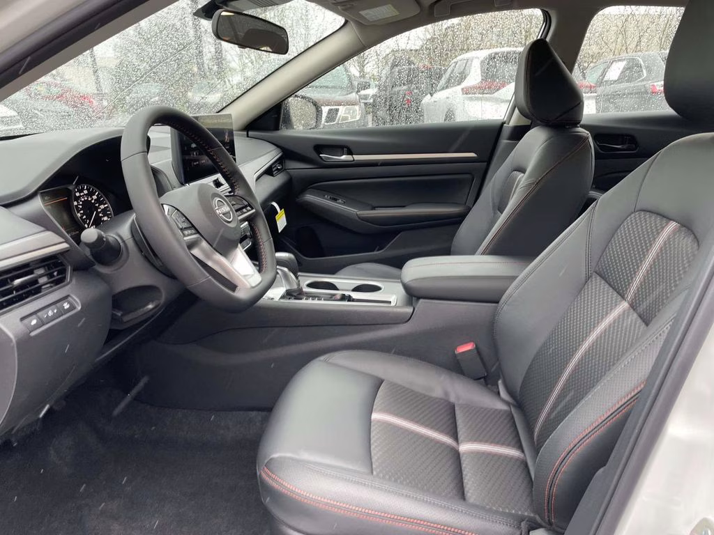 2026 Pearl White Tricoat Nissan Altima 2.5 SR FWD Sedan