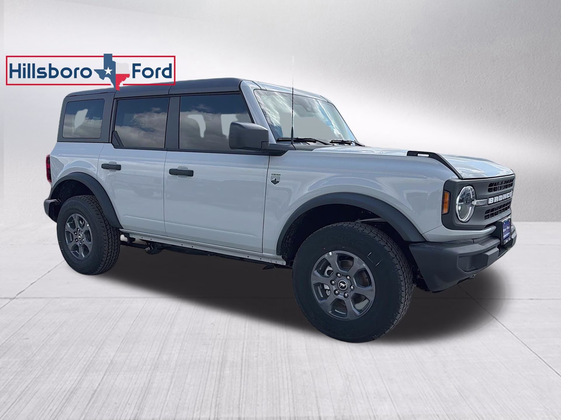 2026 Avalanche Gray Ford Bronco Big Bend 4X4 SUV