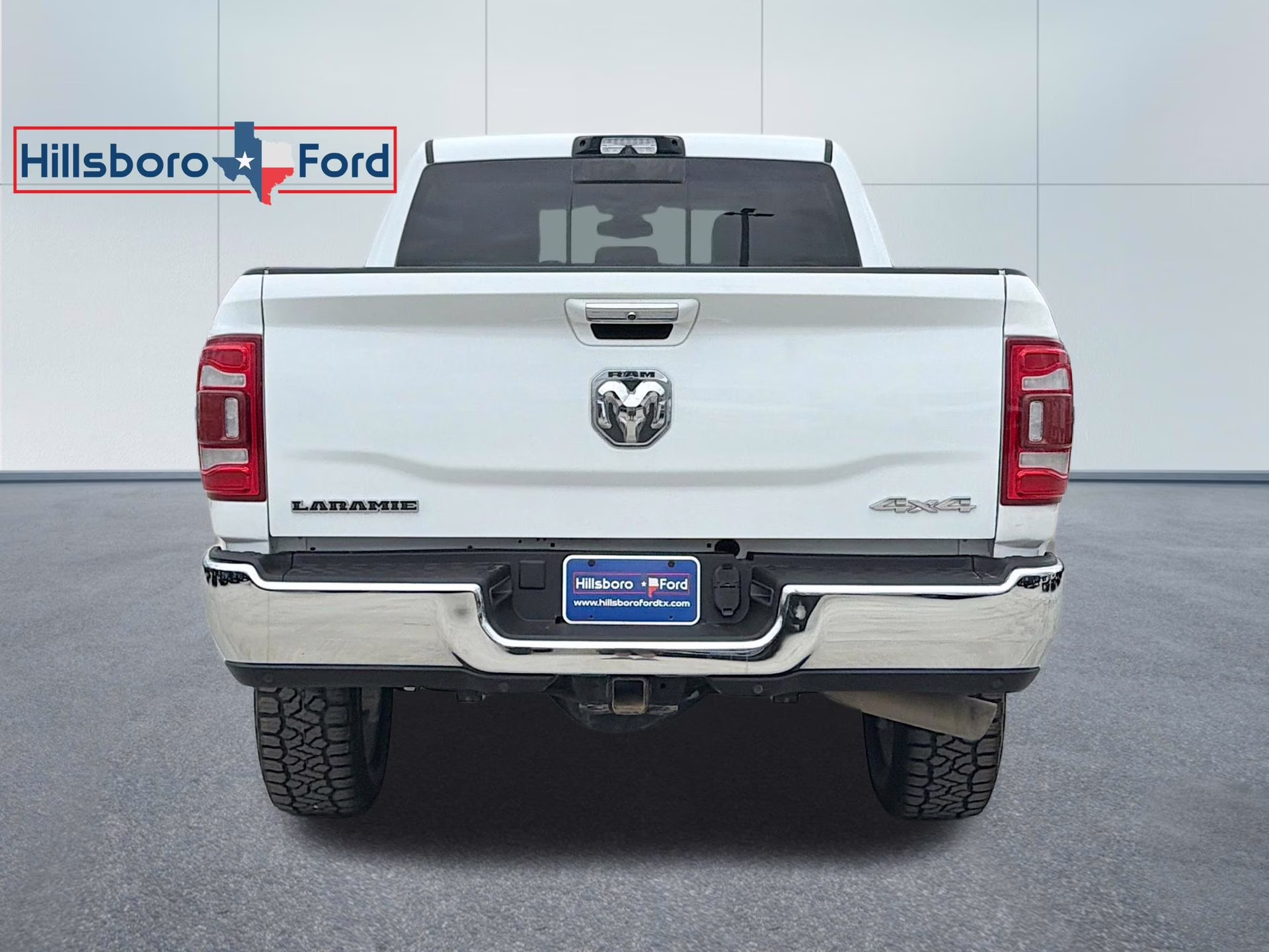 2022 Bright White Clearcoat Ram 2500 Laramie 4X4 Truck