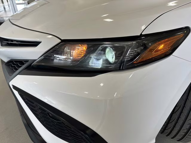 2024 Ice Cap Toyota Camry SE FWD Sedan