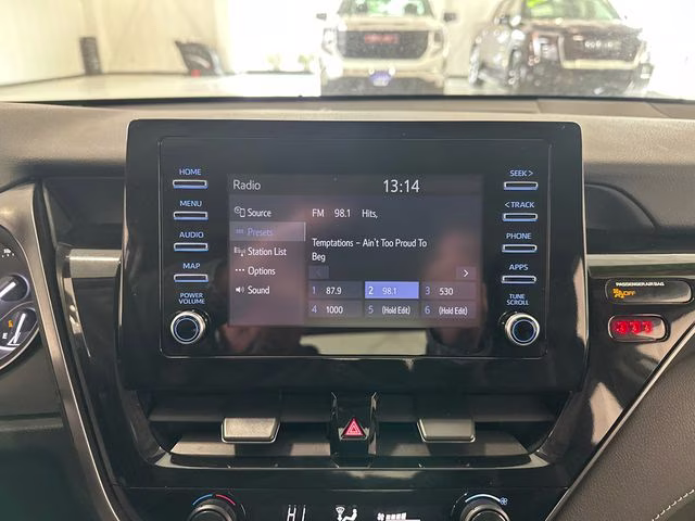 2024 Ice Cap Toyota Camry SE FWD Sedan