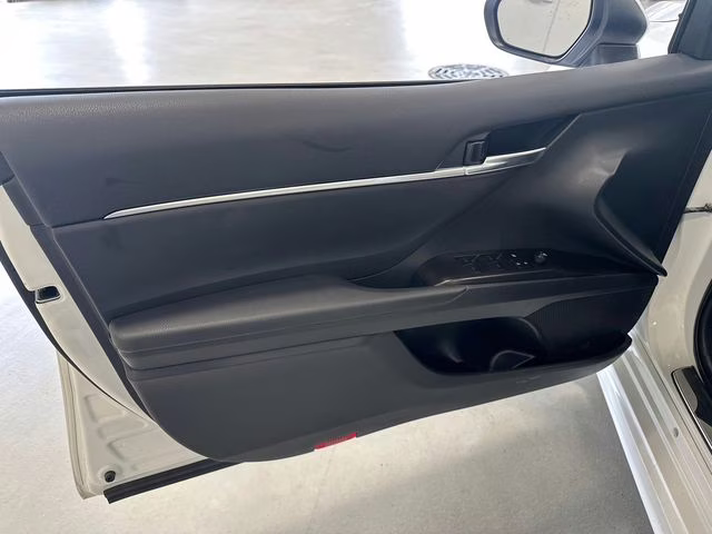 2024 Ice Cap Toyota Camry SE FWD Sedan