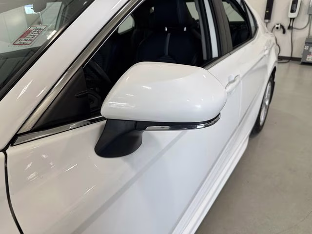 2024 Ice Cap Toyota Camry SE FWD Sedan