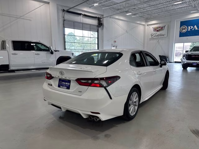 2024 Ice Cap Toyota Camry SE FWD Sedan