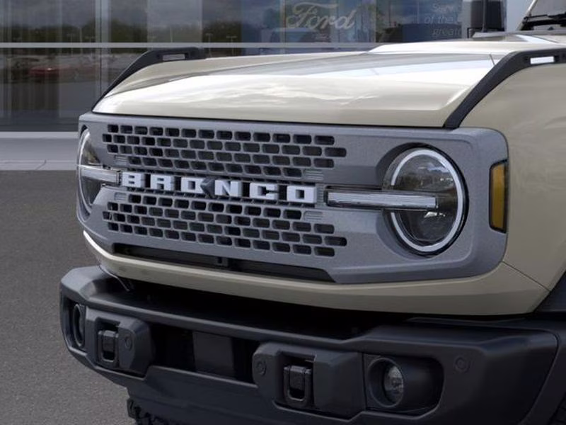 2026 Desert Sand Ford Bronco Badlands 4X4 SUV