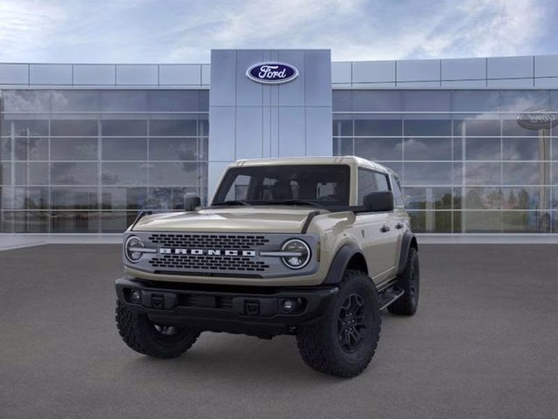 2026 Desert Sand Ford Bronco Badlands 4X4 SUV