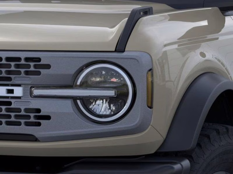2026 Desert Sand Ford Bronco Badlands 4X4 SUV