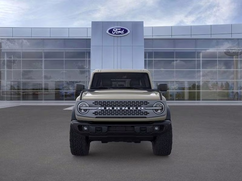 2026 Desert Sand Ford Bronco Badlands 4X4 SUV