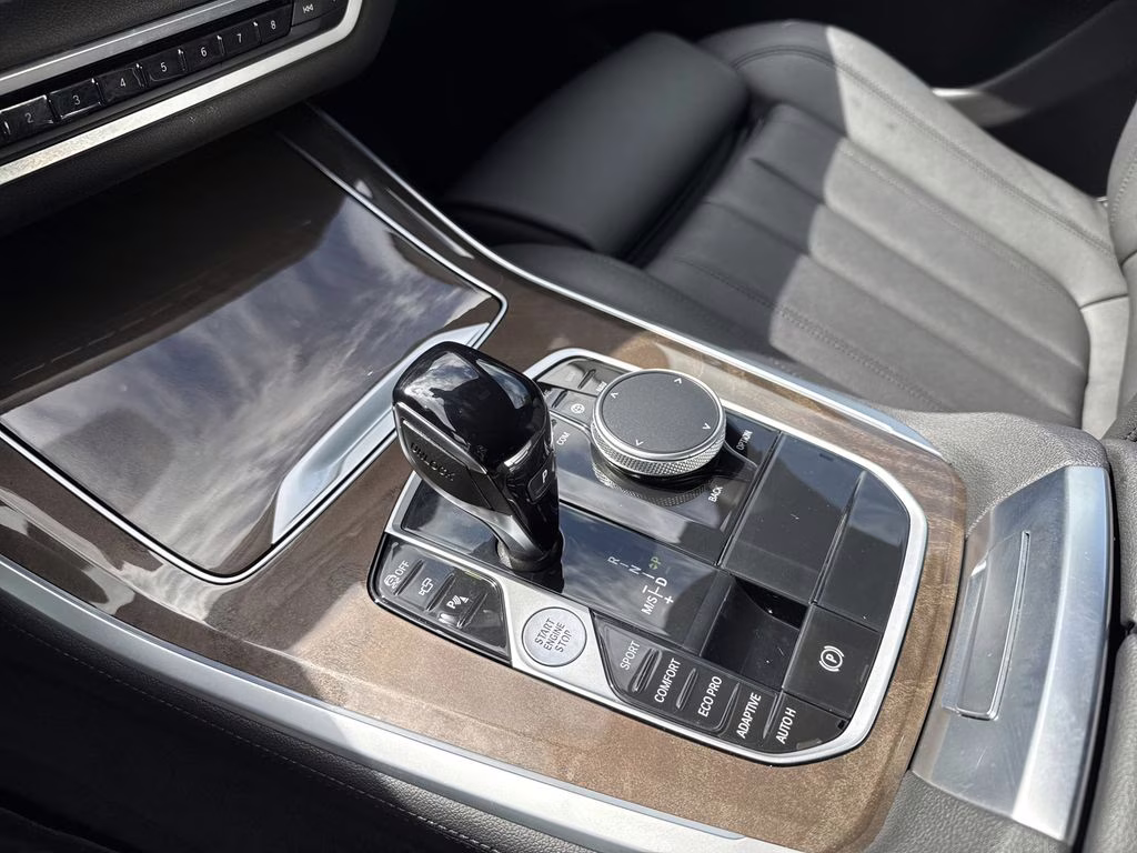 2022 Mineral White Metallic BMW X5 sDrive40i RWD SUV