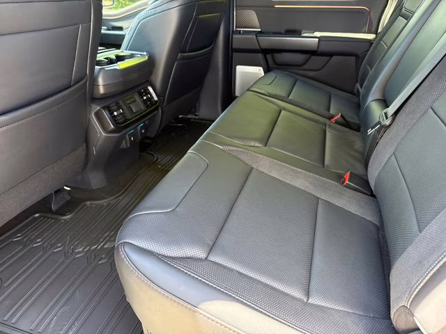 2026 Avalanche Ford F-150 Raptor 4X4 Truck