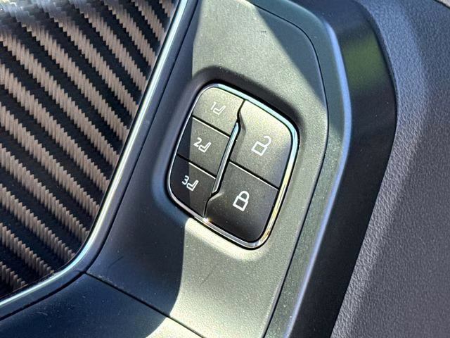 2026 Avalanche Ford F-150 Raptor 4X4 Truck