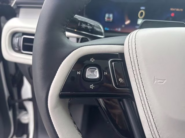 2026 White Lincoln Aviator Reserve AWD SUV