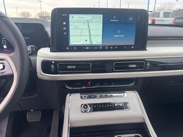 2026 White Lincoln Aviator Reserve AWD SUV