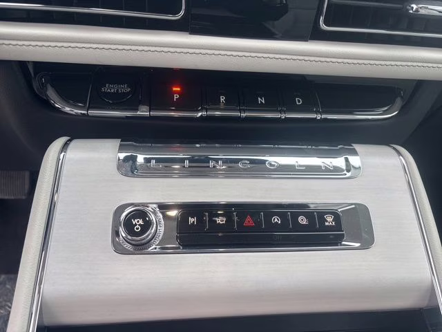 2026 White Lincoln Aviator Reserve AWD SUV