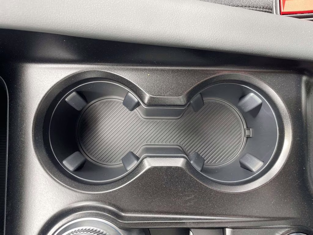 2026 Space White Metallic Ford Explorer Active RWD SUV