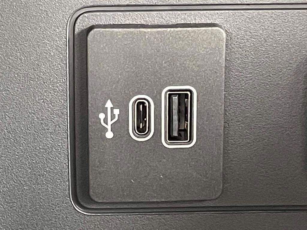 2026 Space White Metallic Ford Explorer Active RWD SUV