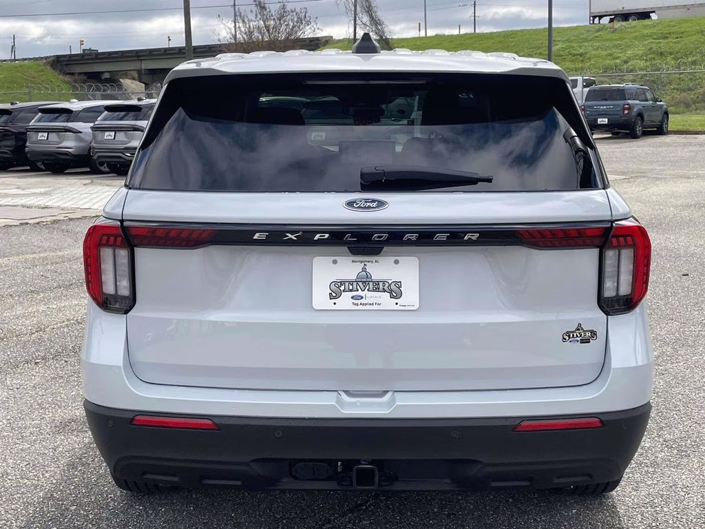2026 Space White Metallic Ford Explorer Active RWD SUV