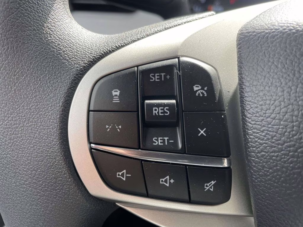 2026 Space White Metallic Ford Explorer Active RWD SUV