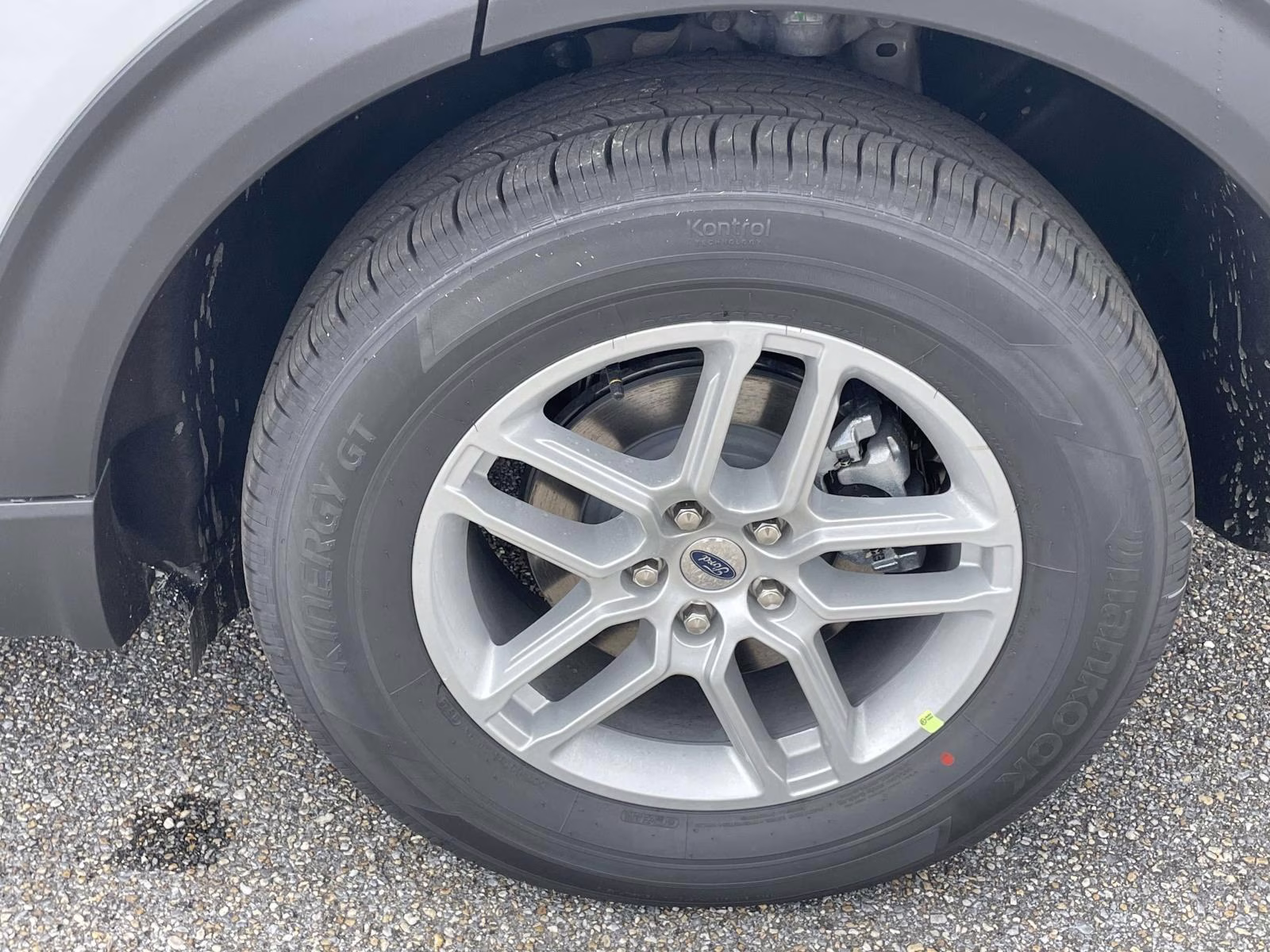 2026 Space White Metallic Ford Explorer Active RWD SUV