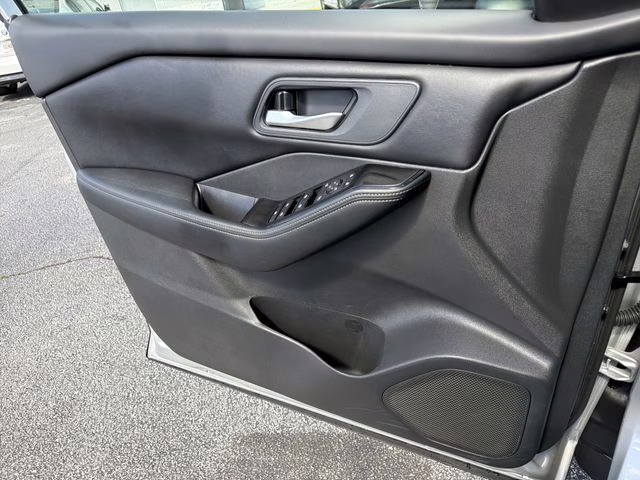 2025 Brilliant Silver Metallic Nissan Rogue SV FWD SUV