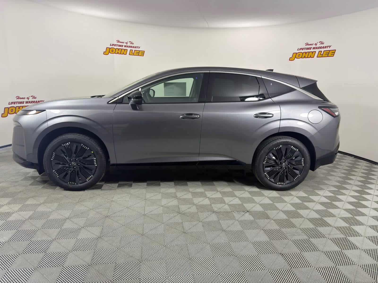 2026 Gun Metallic Nissan Murano Platinum AWD SUV