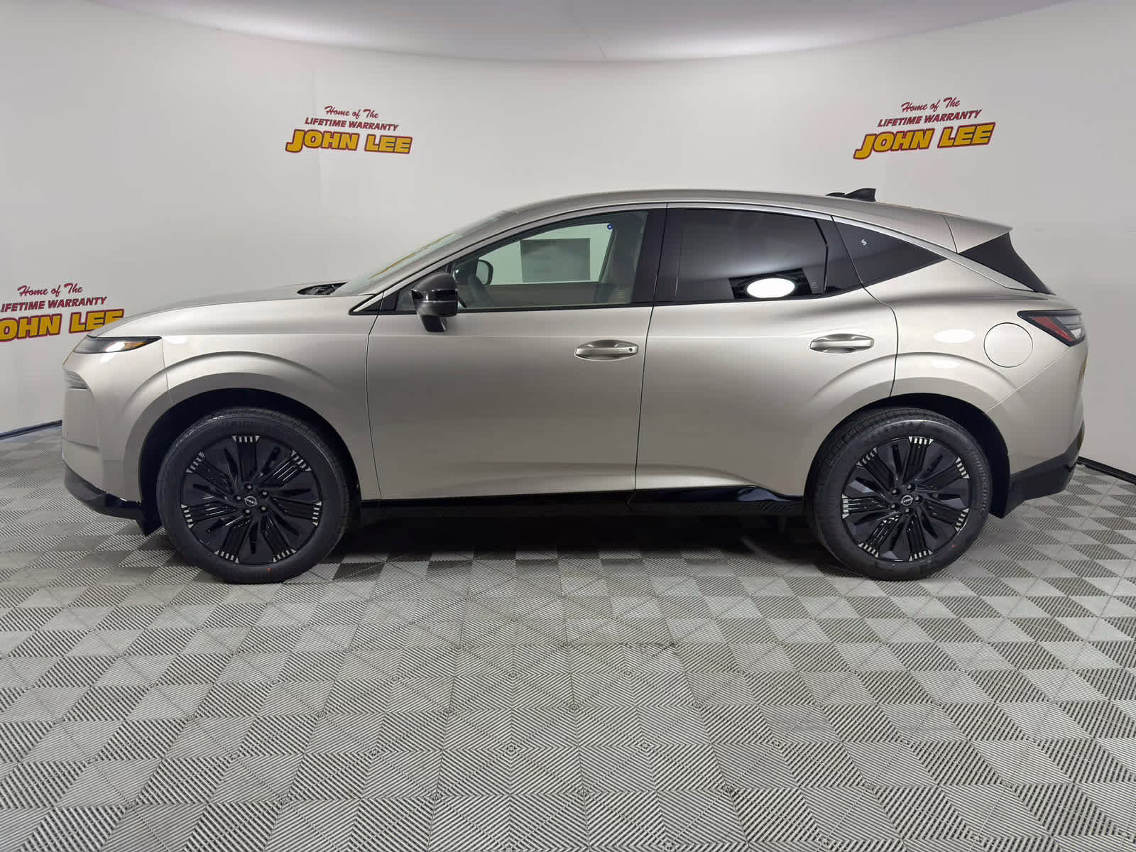 2026 Champagne Silver Metallic Nissan Murano Platinum AWD SUV