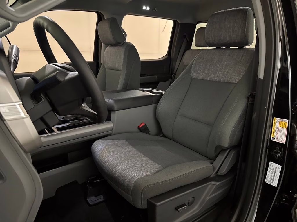 2026 Agate Black Metallic Ford Super Duty F-350 SRW XLT 4X4 Truck