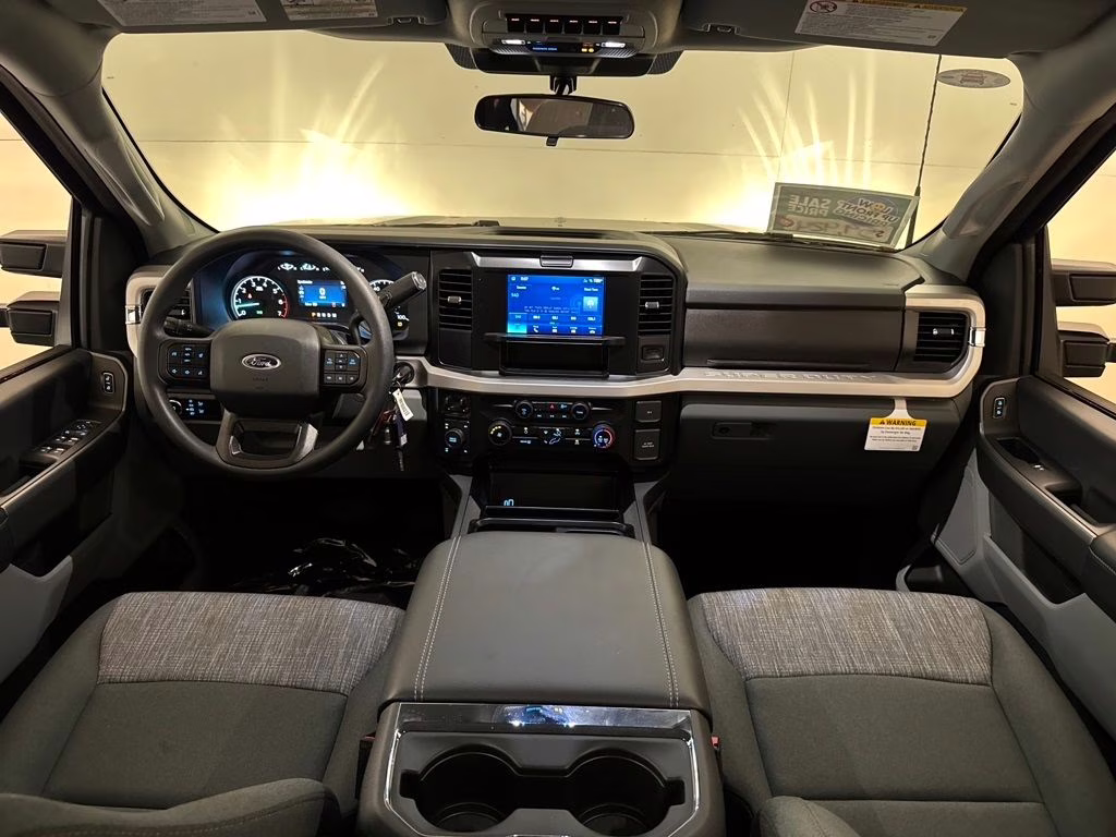 2026 Agate Black Metallic Ford Super Duty F-350 SRW XLT 4X4 Truck