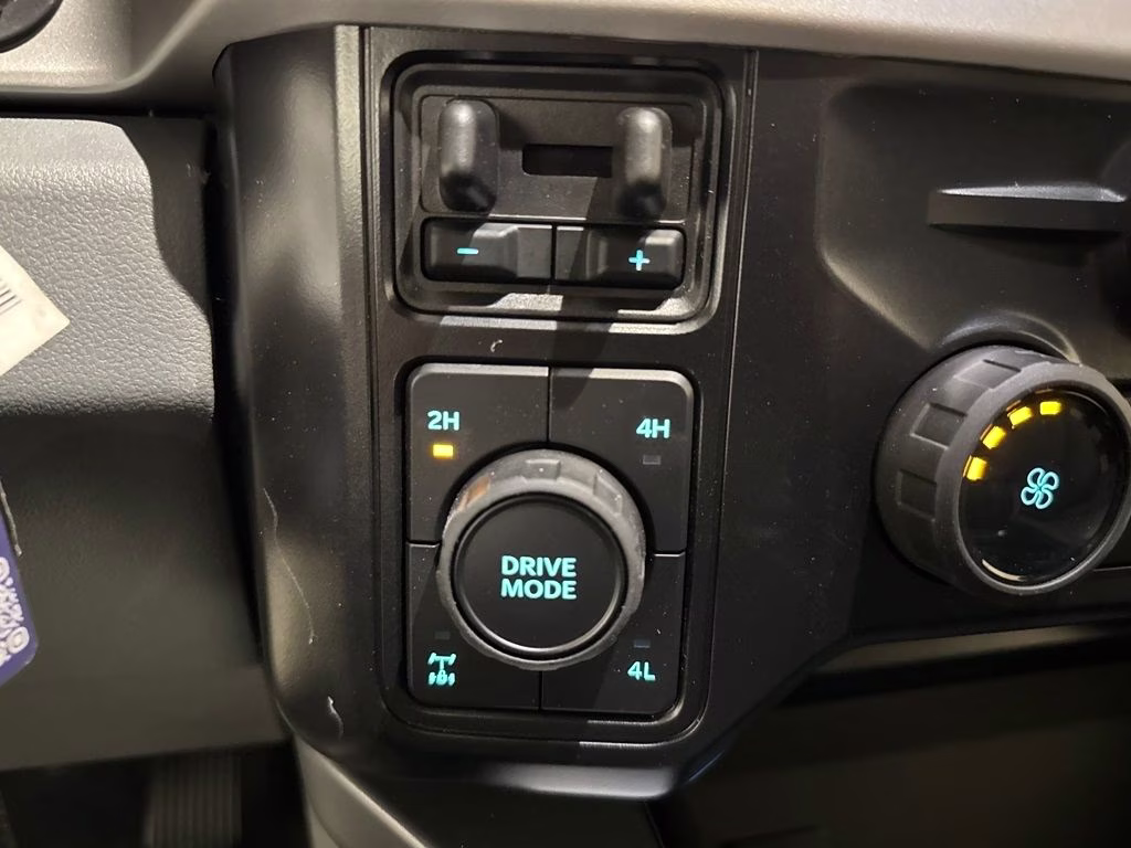 2026 Agate Black Metallic Ford Super Duty F-350 SRW XLT 4X4 Truck