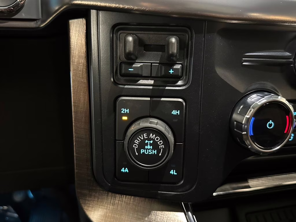 2026 Agate Black Metallic Ford F-150 King Ranch 4X4 Truck